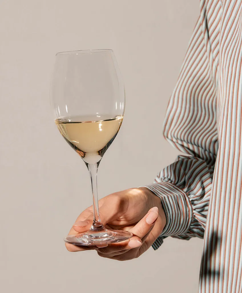 Plumm_Product_Images_PLUMM_Everyday_-_The_White_Glass_1110_x_1340_3__17924.webp