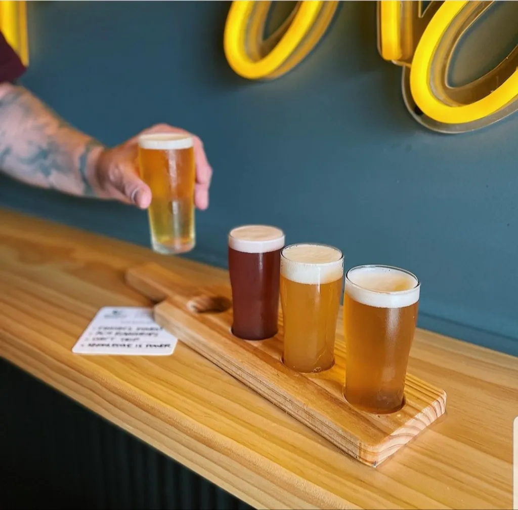 4 hole Beer Paddle.webp